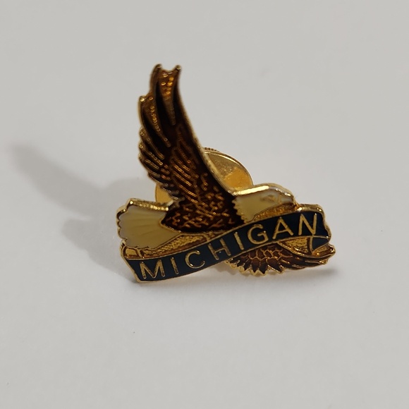 Source Unknown Jewelry - Vintage Michigan Soaring Eagle Enamel Lapel Pin
